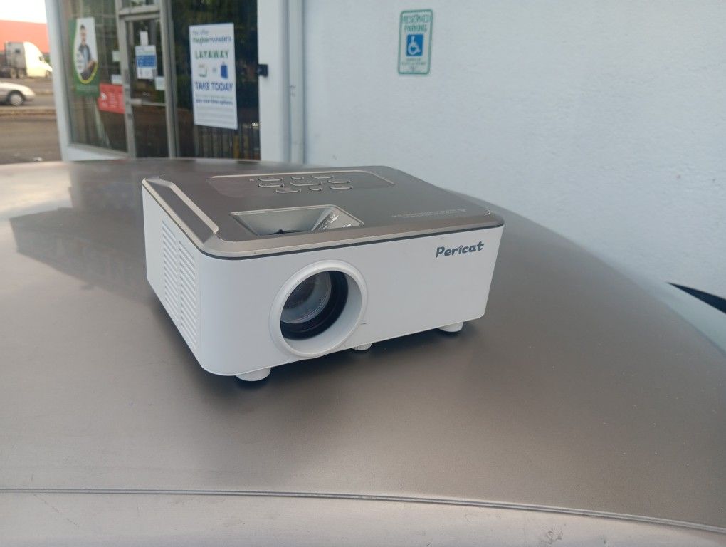 Pericat Projector