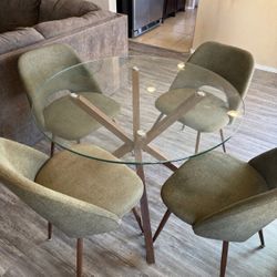 Dining Table + 4 Chairs