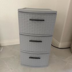 Storage bin