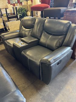 New Double Recliner Love Seat (Free Delivery)
