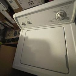 Kenmore Washer And Dryer Set.  