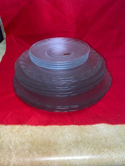 Set Of 16 Arcoroc Tempered Glass Plates (Sizes In Description)