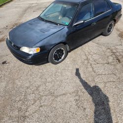 2000 Toyota Corolla