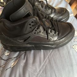 Nike jordan spizike black 6y used $60$ obo