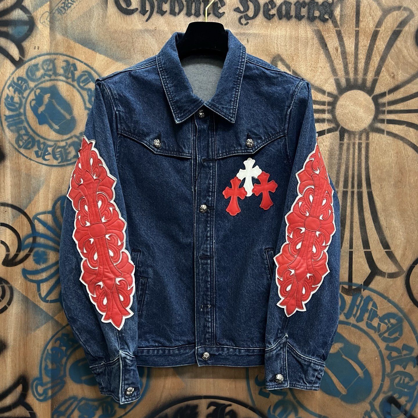 CHROME HEARTS