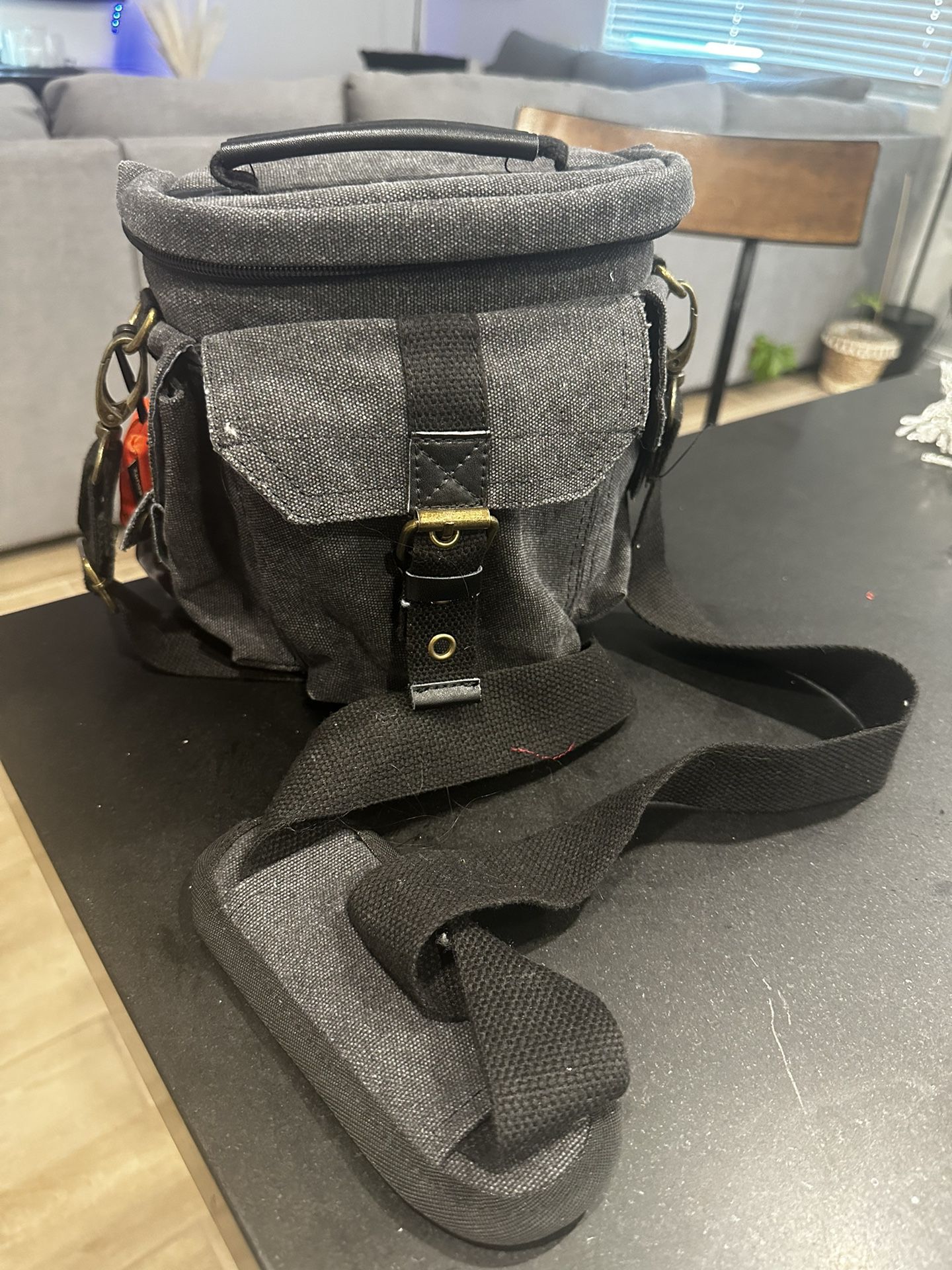 Small Camera Bag Grey With Pockets And Leather Accents 