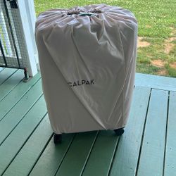 Brand New Large CALPAK Luggage 