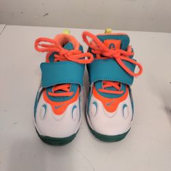 Kids s Nike Shoes.11c