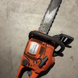 Husqvarna Chainsaw, e-series 435 X-TORQ