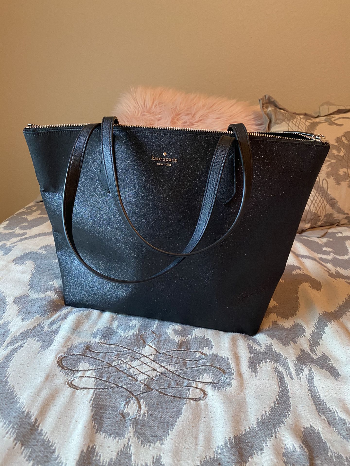 Black Large Kate Spade ♠️ tote bag