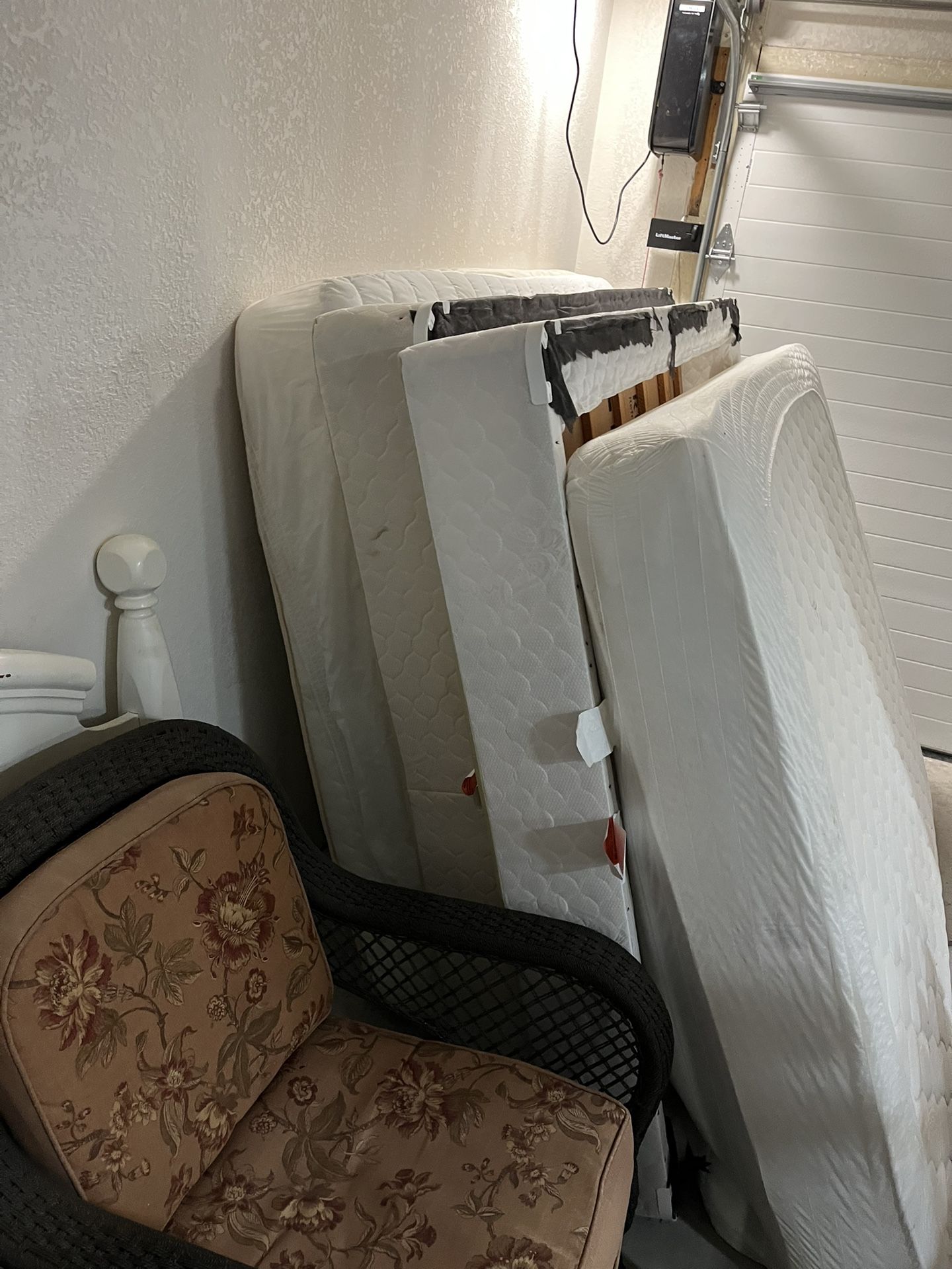 Two queen beds great condition with box springs and frames pillow top