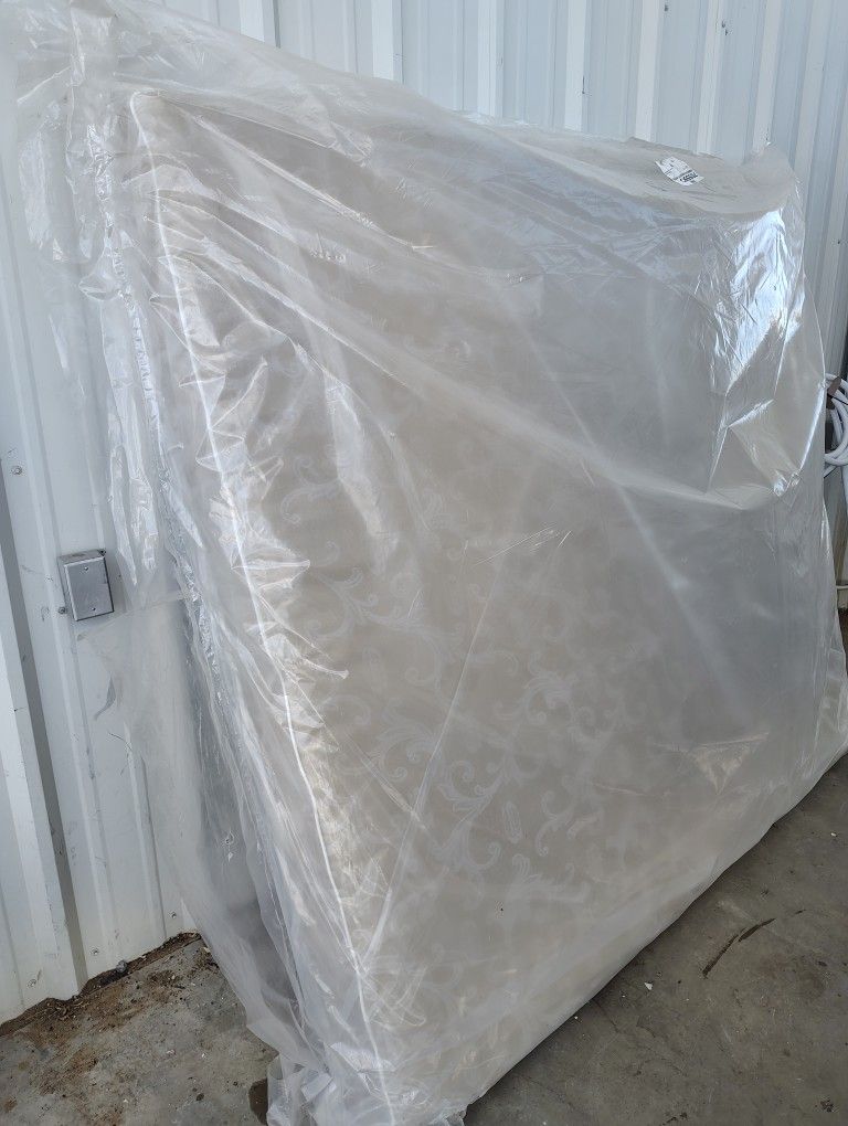 Hotel King Size Mattress 