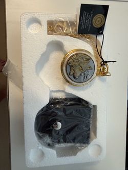 Beautiful Vintage Franklin Mint  “Spirit of the Wolf” Pocket Watch, works