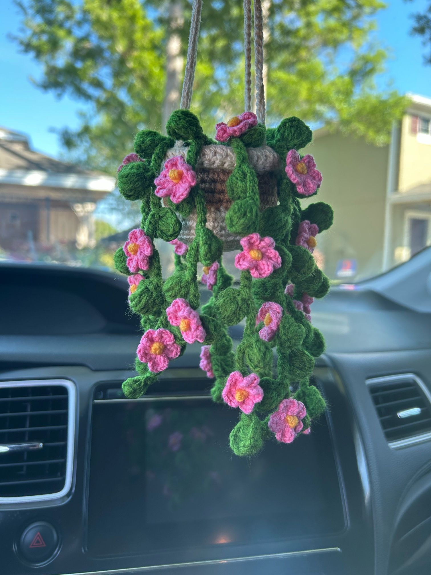 Crochet Plant Hanger With Flower