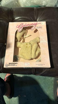 Collectible Windy Day Outfit For Dolls