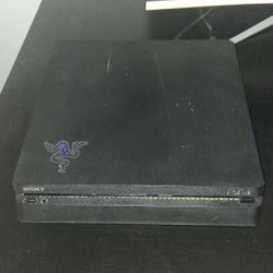 PS4 Slim