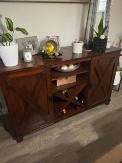 Cabinet/sideboard