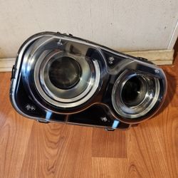 2015,2021 DODGE CHALLENGER RH HEADLIGHT