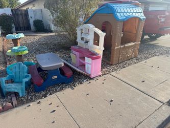 All on curb free first come first serve
