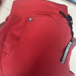 figs scrub pants 