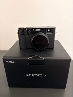 Fujifilm X100V (Black)