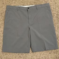 Greg Norman Men's Golf Performance Short Shark Chino Grey Size 40
