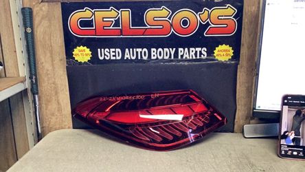 22 23 Mercedes Benz C300 LH Tail light LED OEM.