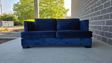 Royal Blue Velvet Loveseat – Deep Seat, Nailhead Trim, Luxurious Modern Style (WE DELIVER)