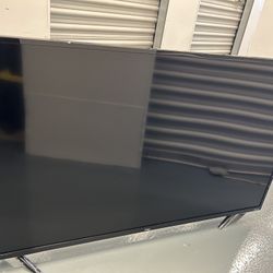 50 Inch Tlc Ruku Tv Make Me A Offer  $170
