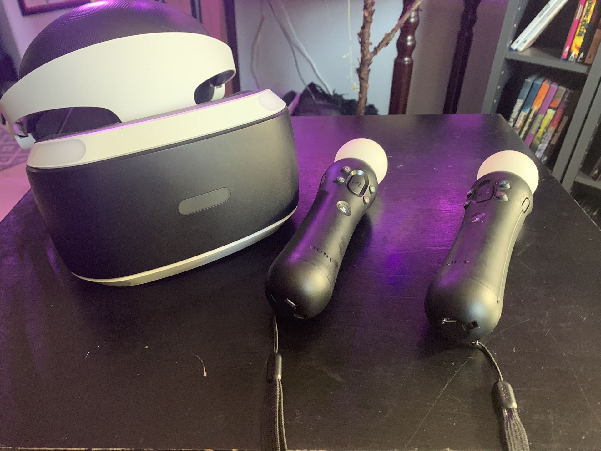 PlayStation 4 VR Unit Plus 2 Discs for Sale in Marysville, WA OfferUp