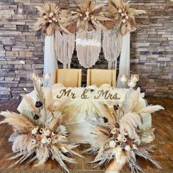 Upgrade Your Event with Gorgeous Wedding Decor! toward heart