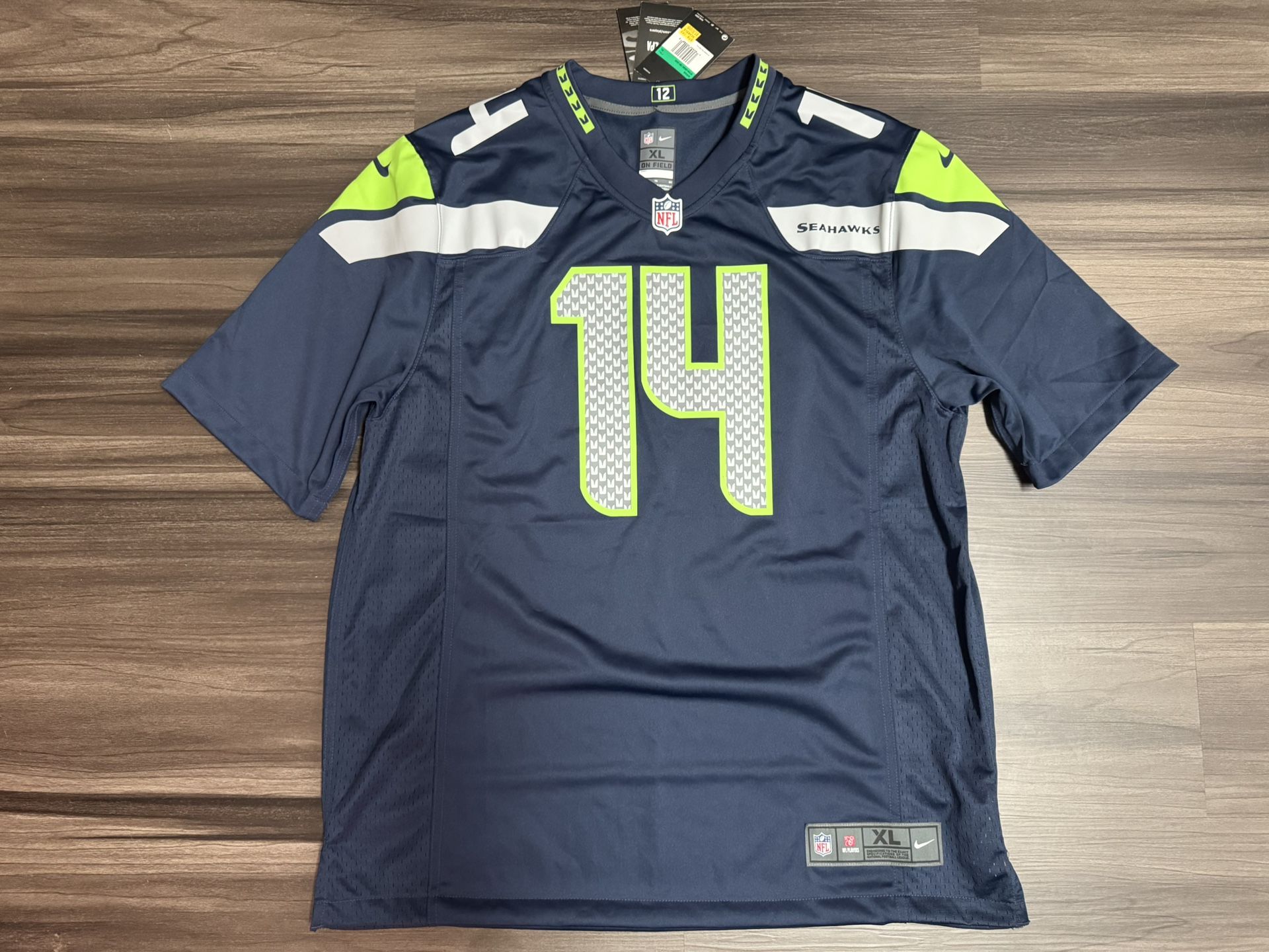 Nike Seattle Seahawks DK Metcalf #14 On Field Home Jersey Men’s XL 100% authentic. Brand new with tags MSRP $130 This product is a Nike DK Metcalf S