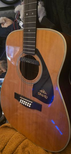 12-String Acoustic Guitar Natural Finish
