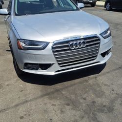 2013 Audi A4 For Parts 