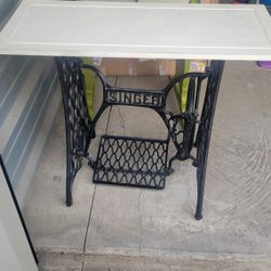 Singer Vintage Cast Iron Sewing Machine  Base
