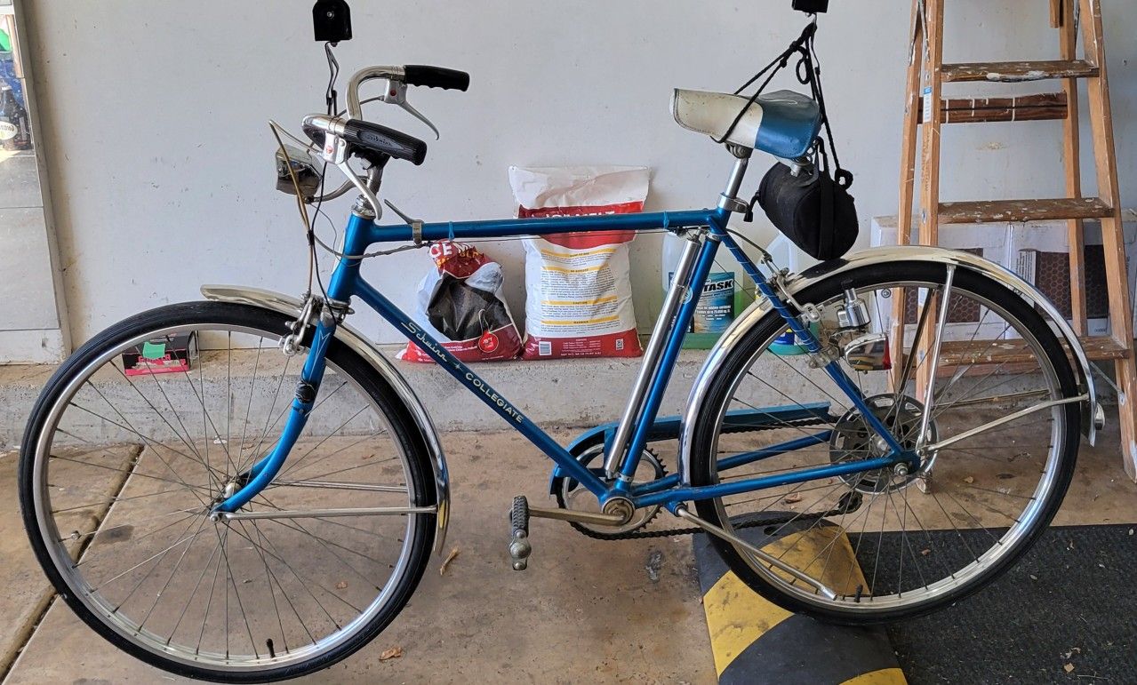Vintage 1968 Schwinn Collegiate Bicycle
