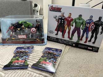 NEW Avengers Figurines And Trading Cards Set  - Official Disney Store + Hasbro + Upper Deck 