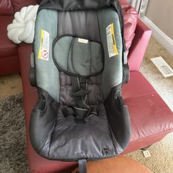 Car Seat/ Stroller Set 