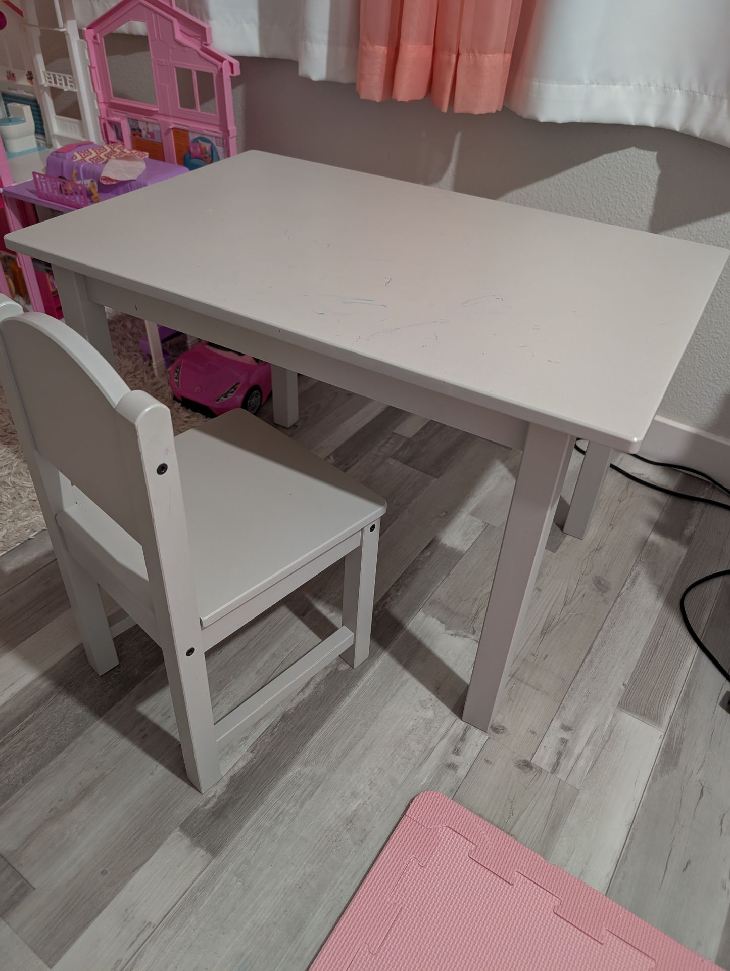 Kids Table and Chair