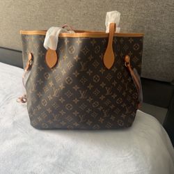 Louis Vuitton Neverfull MM Tote Bag