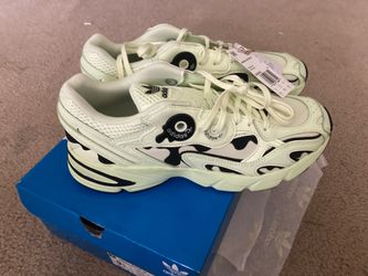 Adidas Sneakers size 9.5 Women shoes (NEW)1
