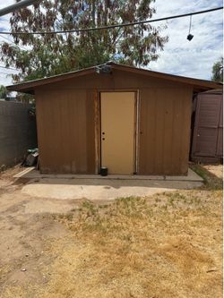 Shed for sale it’s about 10 x 12 x 9‘ high
