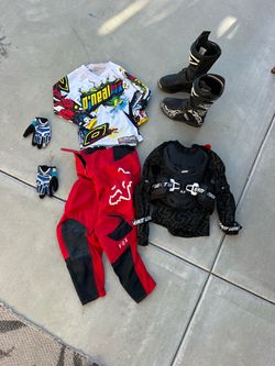 Kids dirt bike gear.   Leatt 5.5 body protector - In Pacific beach.