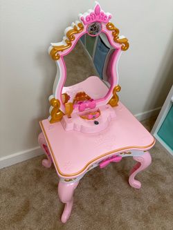 Disney Princess Vanity Table with Mirror & Accessories – Pink