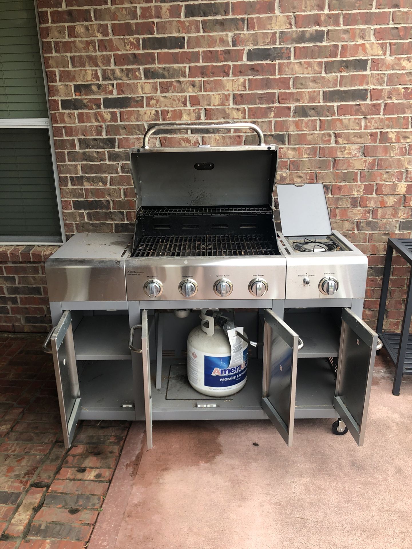 Kenmore Grill