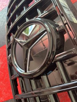 Mercedes Front Grill Illuminate Star