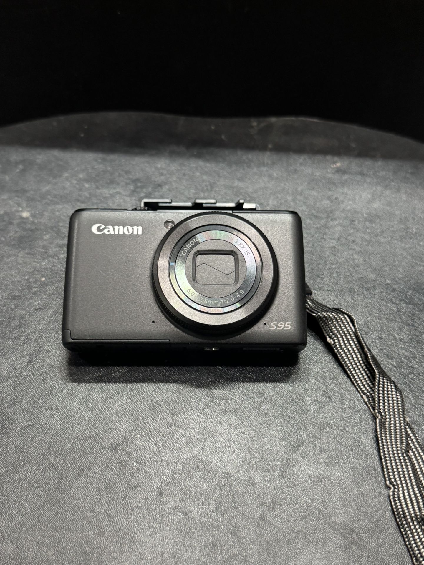 Canon PowerShot S95 10 MP Digital Camera
