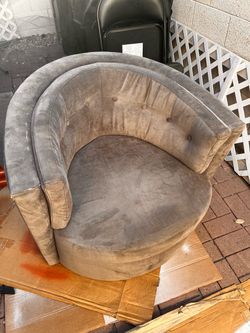 Round chair