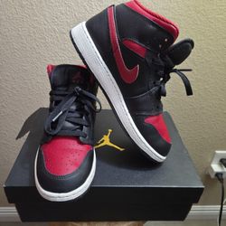 Nike Air Jordan 1 "Banned" (YOUTH 6Y)
