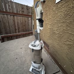 Shark Vacuum 